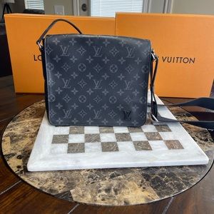 Louis Vuitton men’s bag